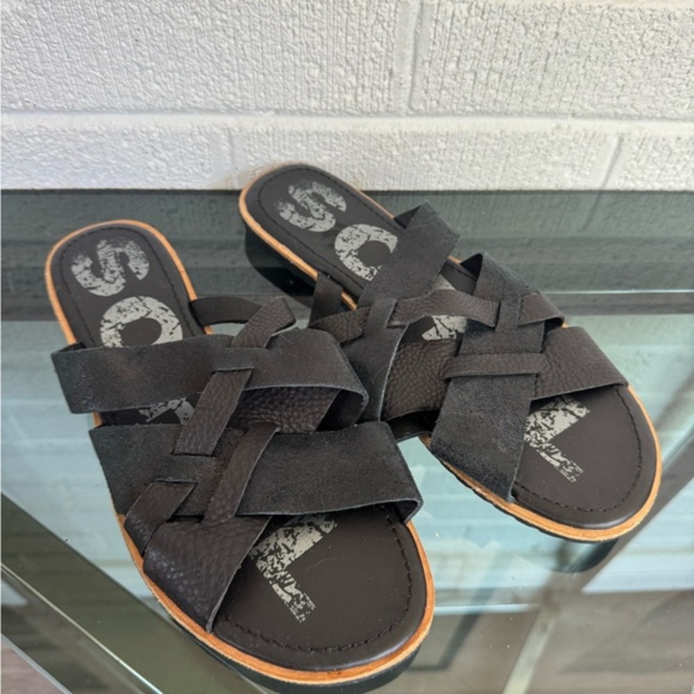 Sorel Black Flats